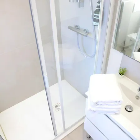 بيت للعطل Maison De Confort A Et A 10 Minutes A Pied De La *