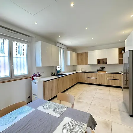 Maison De Confort A Et A 10 Minutes A Pied De La كان