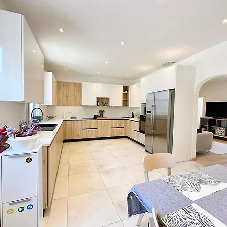 Maison De Confort A Et A 10 Minutes A Pied De La Ferienhaus Cannes