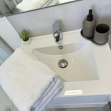 Maison De Confort A Et A 10 Minutes A Pied De La