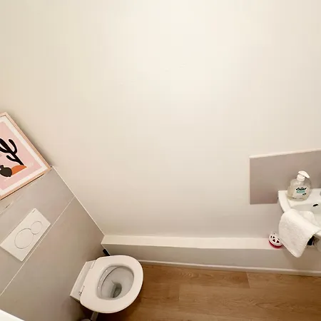 Maison De Confort A Et A 10 Minutes A Pied De La