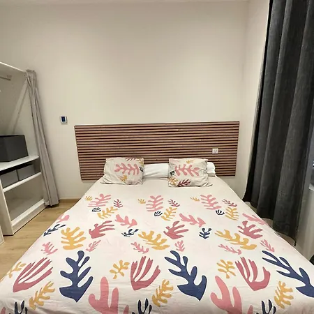 Maison De Confort A Et A 10 Minutes A Pied De La Holiday home *