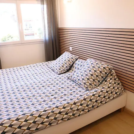 Maison De Confort A Et A 10 Minutes A Pied De La Holiday home *